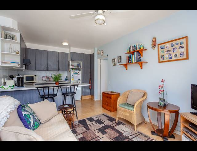 1 BEDROOM APARTMENT FOR SALE IN KENILWORTH